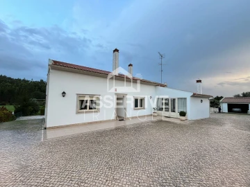 Moradia T5 para Venda em Abrantes (São Vicente e São João) e Alferrarede