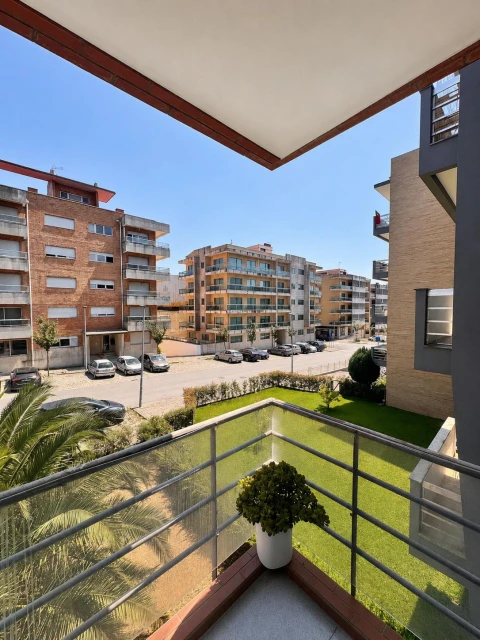 Apartamento T4 para Venda em Gandra