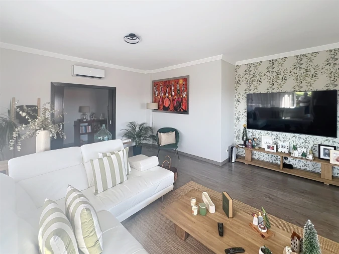 Moradia T4 para Venda em Azinhal Foto 10