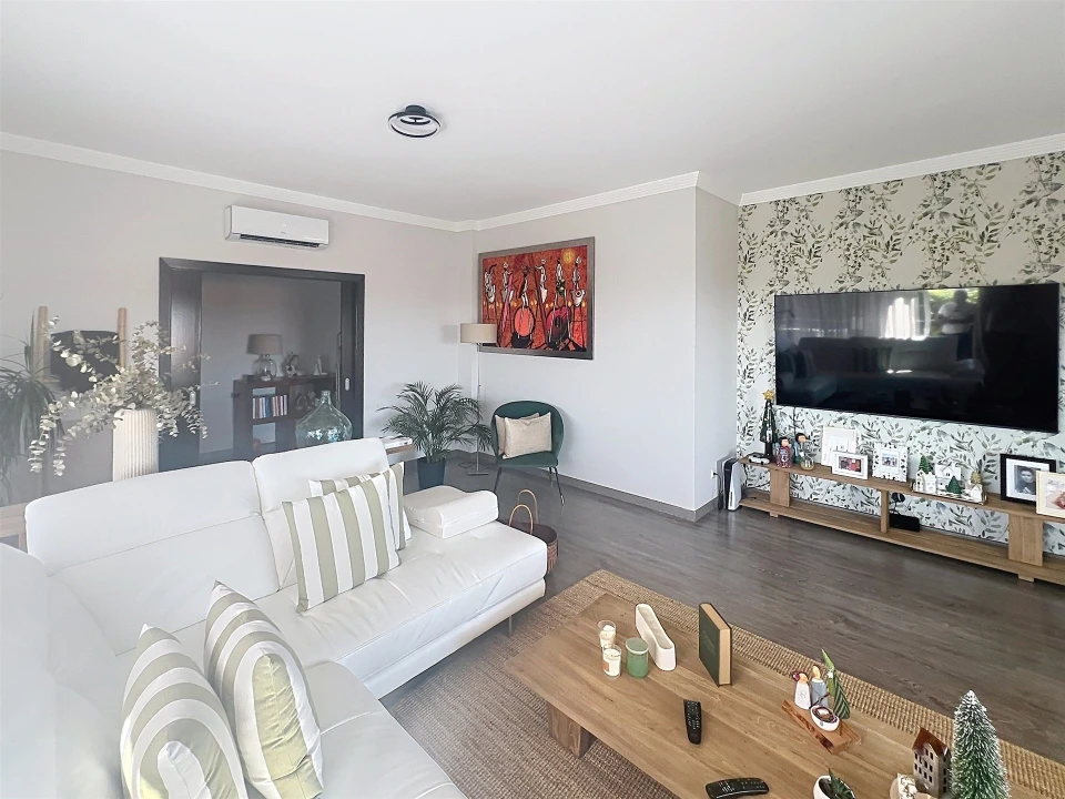 Moradia T4 para Venda em Azinhal Foto 10