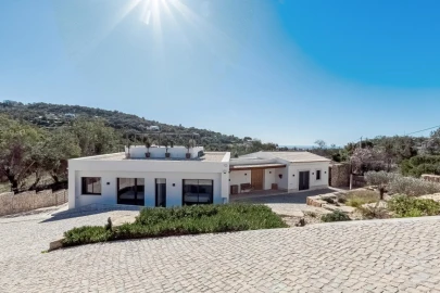 Moradia T3 para Venda em Loule (São Clemente)