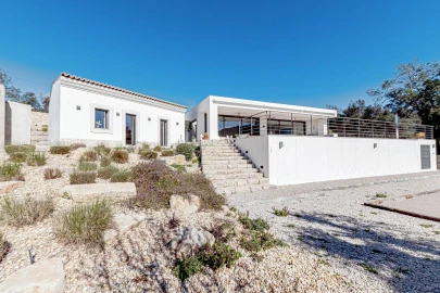 Moradia T3 para Venda em Loule (São Clemente)