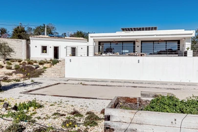 Moradia T3 para Venda em Loule (São Clemente)