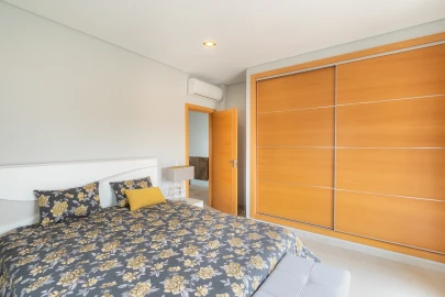 Moradia T4 para Venda em Vila Real de Santo Antonio