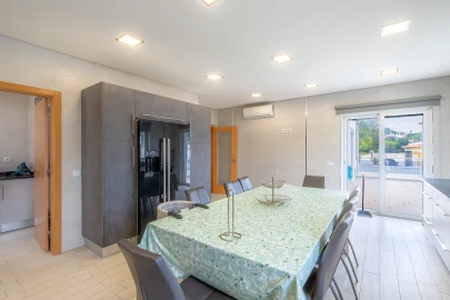 Moradia T4 para Venda em Vila Real de Santo Antonio