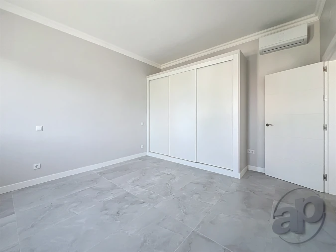 Moradia T5 para Venda em Vila Nova de Cacela Foto 22