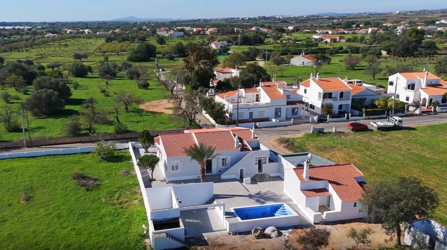 Moradia T5 para Venda em Vila Nova de Cacela Foto 10