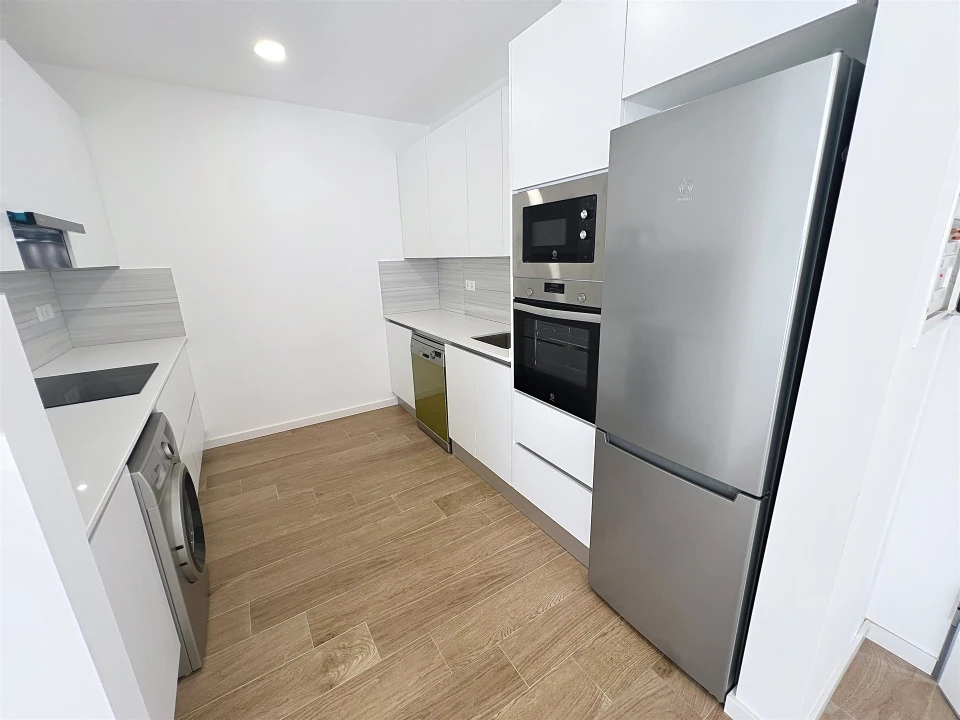 Apartamento T2 para Venda em Vila Real de Santo Antonio Foto 8