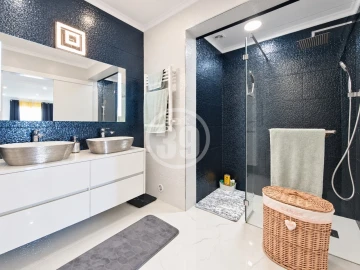 Apartamento T2 para Venda em Albufeira e Olhos de Água