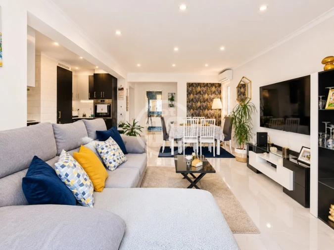 Apartamento T2 para Venda em Albufeira e Olhos de Água Foto 16