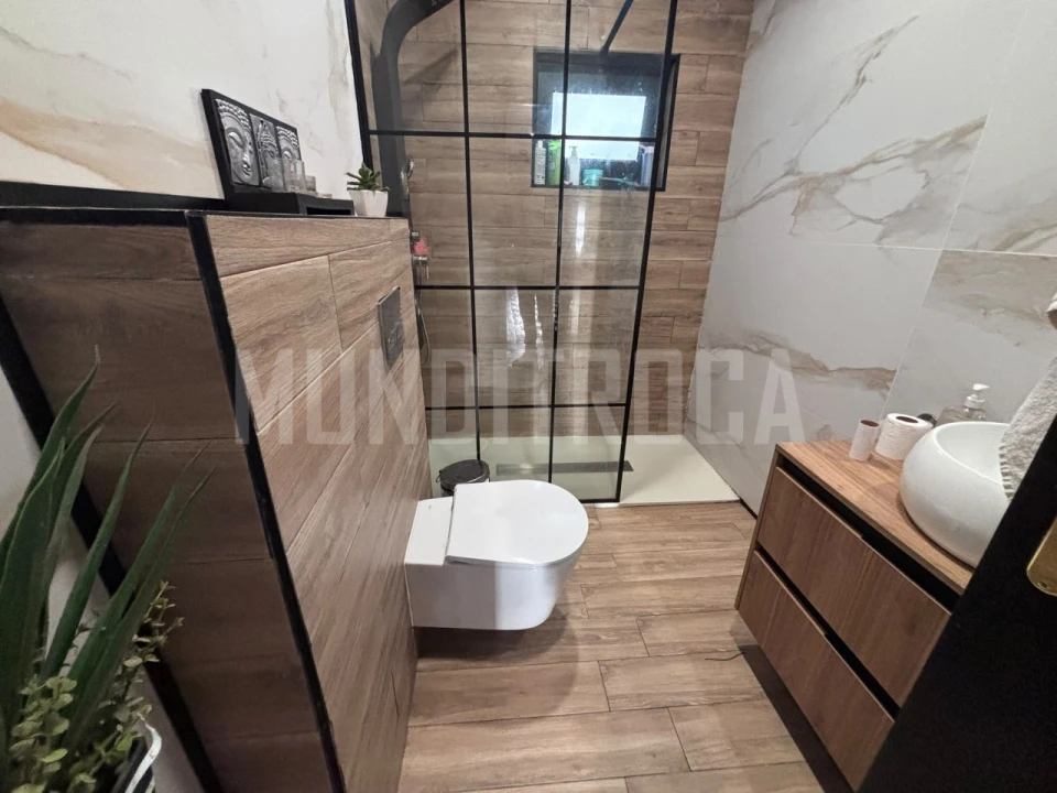 Moradia T3 para Venda em Espinho Foto 11