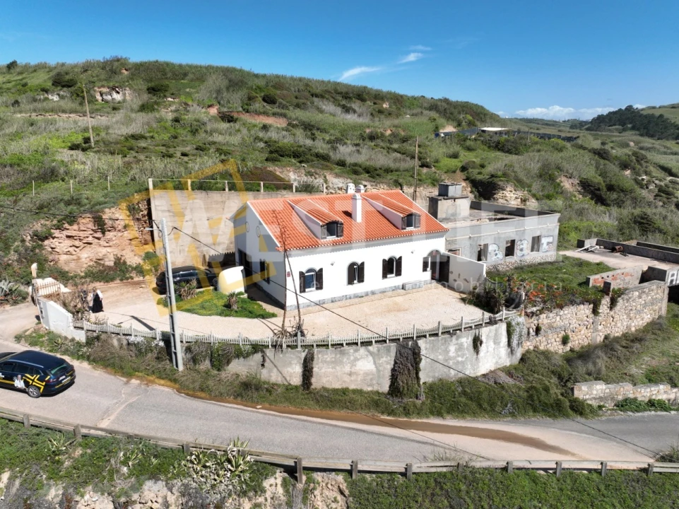 Moradia T5 para Venda em São Pedro da Cadeira Foto 1