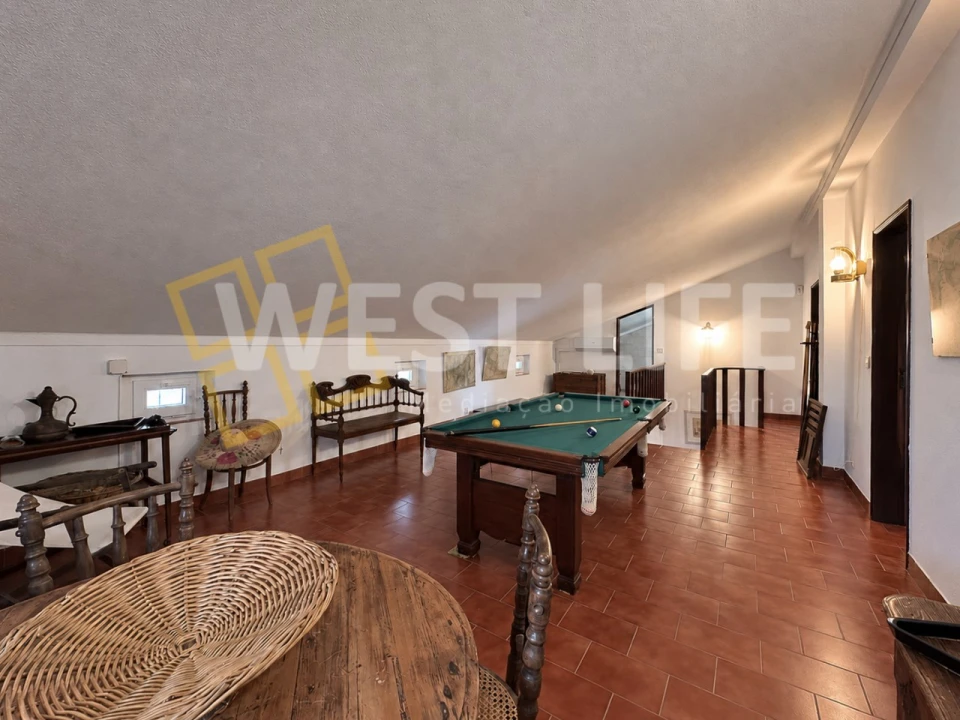 Moradia T5 para Venda em São Pedro da Cadeira Foto 24