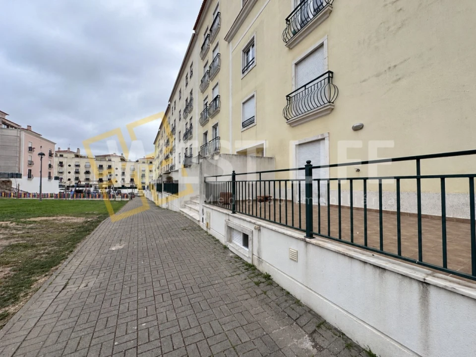 Apartamento T2 para Venda em Mafra Foto 21