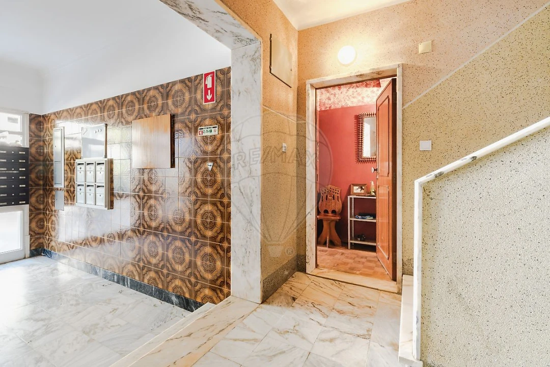 Apartamento T2 para Venda em Vila Franca de Xira Foto 24
