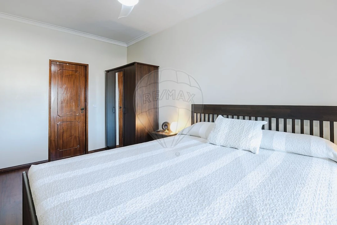 Apartamento T3 para Venda em Vila Franca de Xira Foto 17