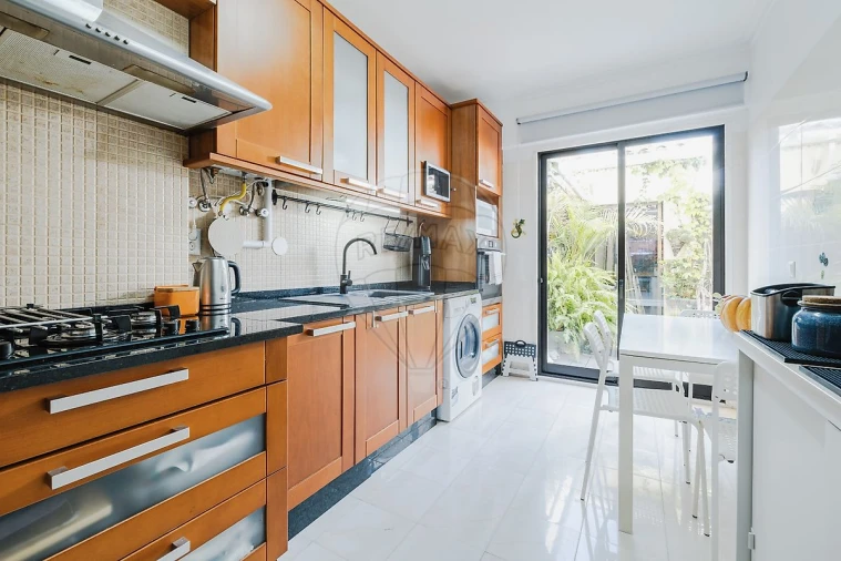Apartamento T3 para Venda em Vila Franca de Xira Foto 8