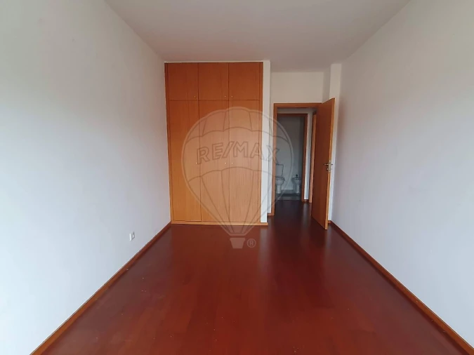 Apartamento T3 para Venda em Oliveira do Douro Foto 15