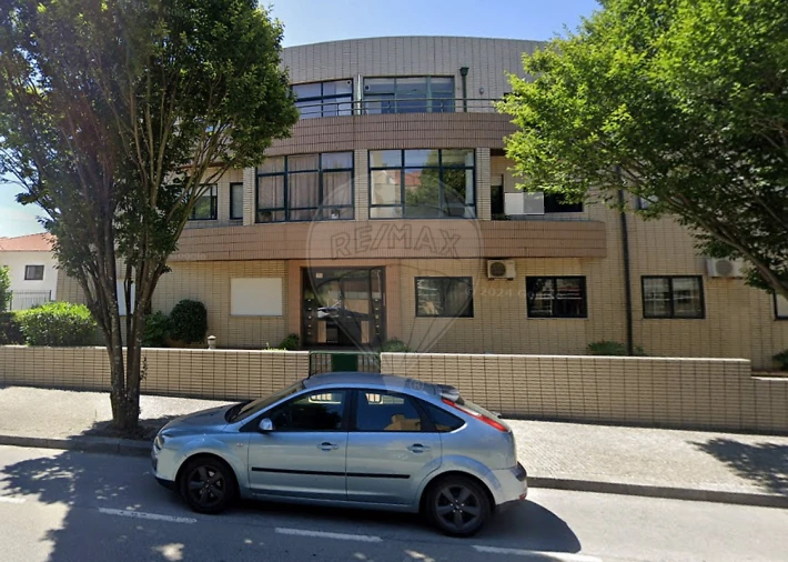 Apartamento T1 para Venda em Gulpilhares e Valadares Foto 2