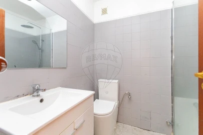 Apartamento T2 para Arrendamento em Canidelo