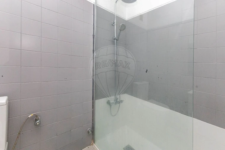 Apartamento T2 para Arrendamento em Canidelo Foto 12