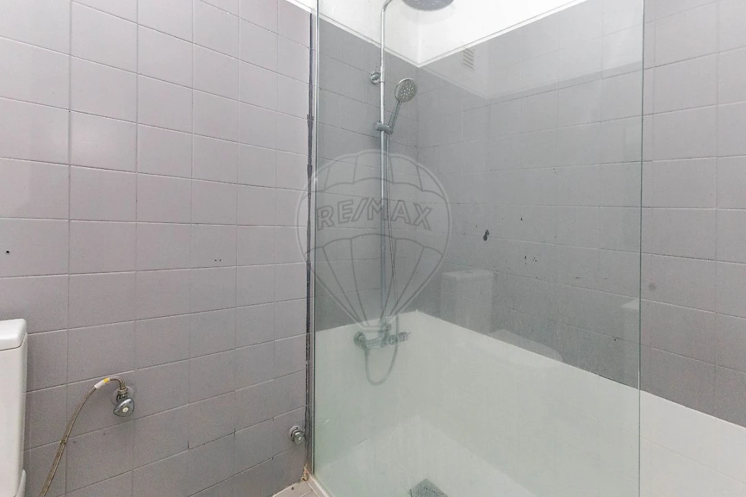 Apartamento T2 para Arrendamento em Canidelo Foto 12