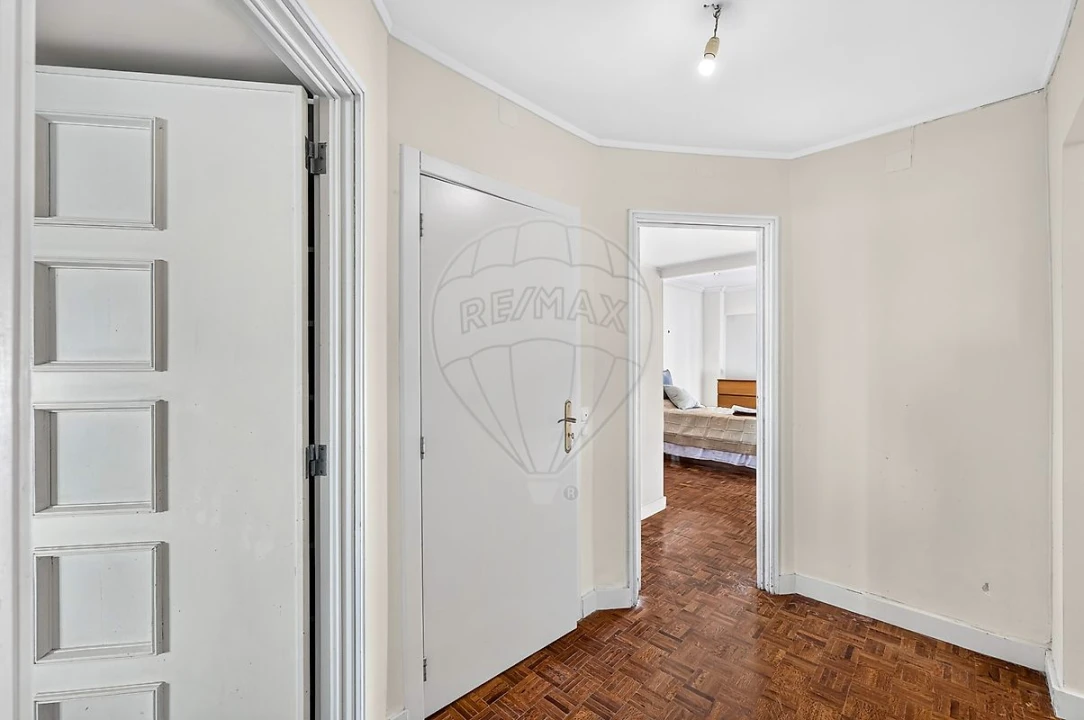 Apartamento T4 para Venda em São Domingos de Benfica Foto 28