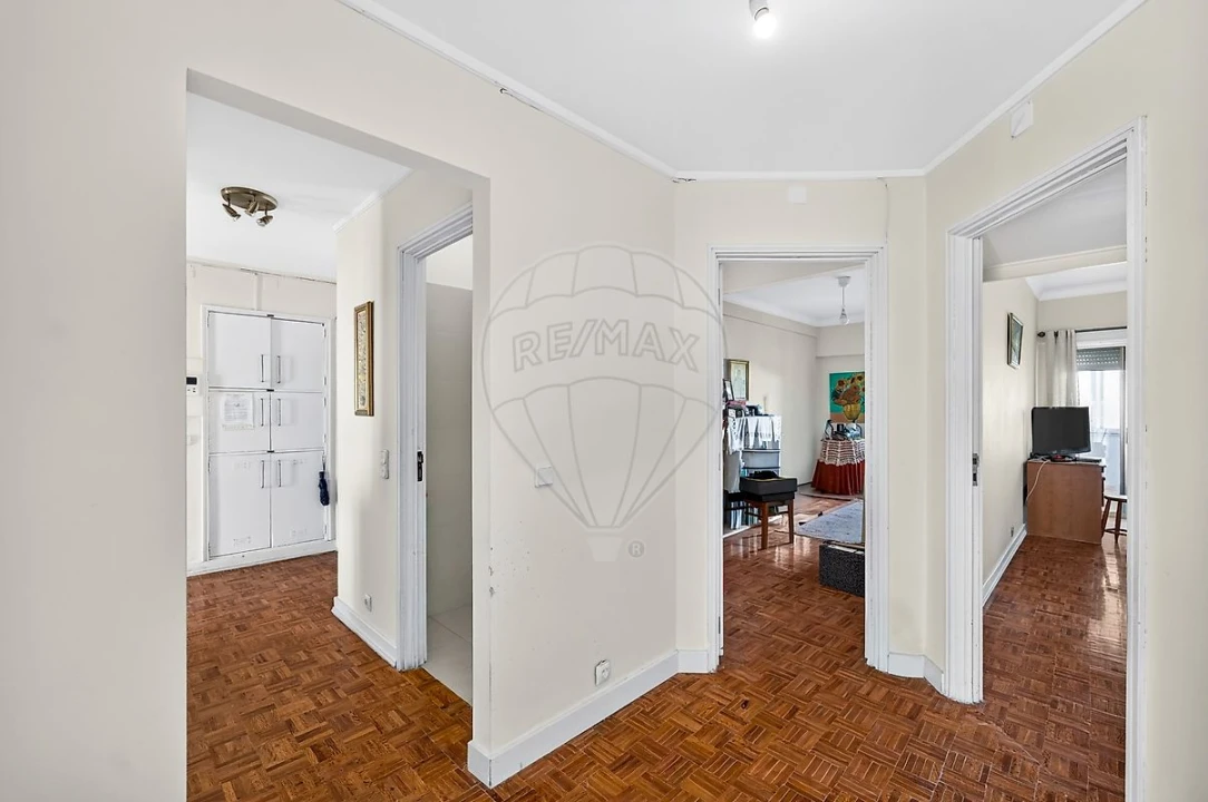 Apartamento T4 para Venda em São Domingos de Benfica Foto 22