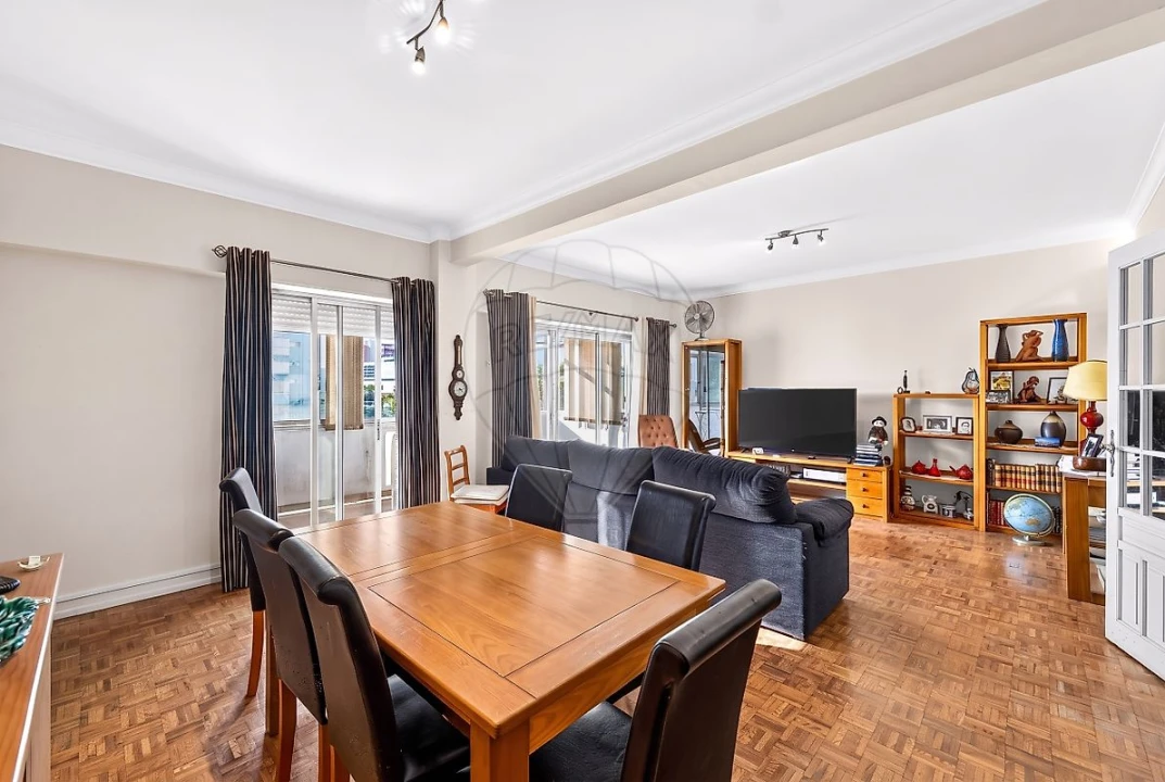 Apartamento T4 para Venda em São Domingos de Benfica Foto 31