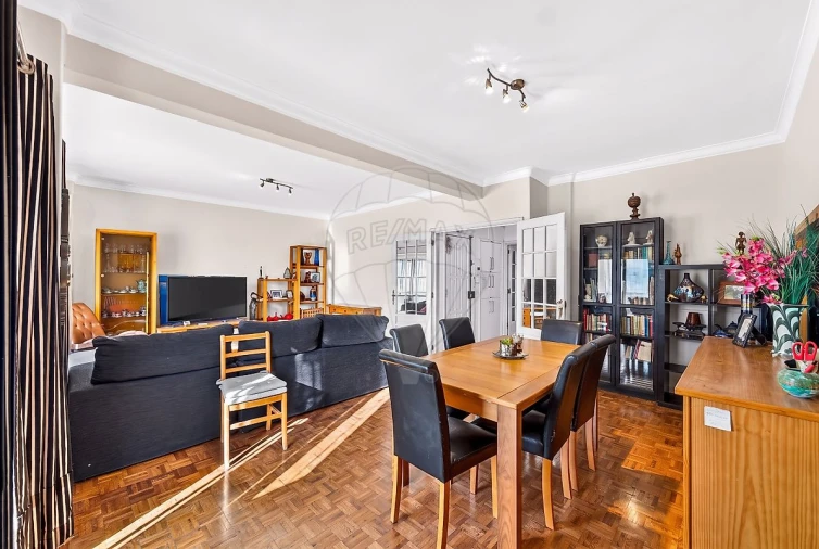 Apartamento T4 para Venda em São Domingos de Benfica Foto 34