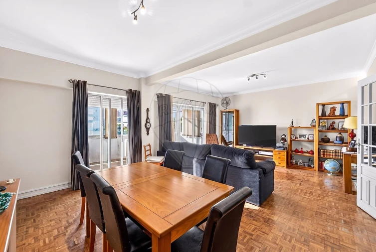 Apartamento T4 para Venda em São Domingos de Benfica Foto 31