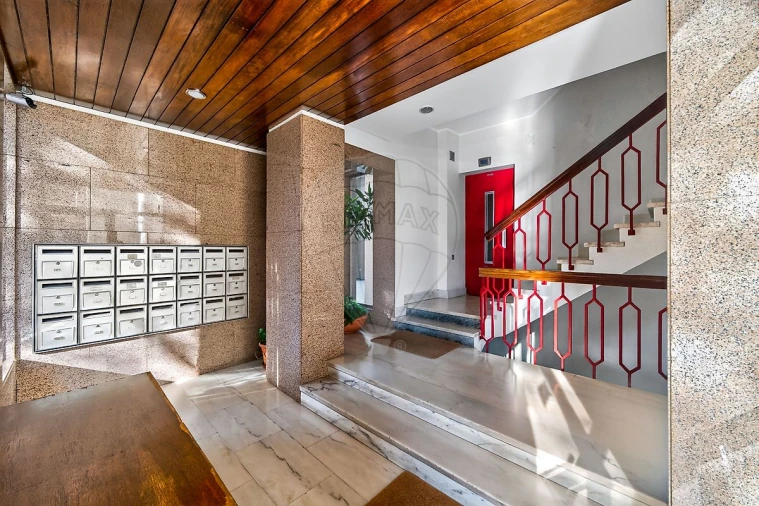 Apartamento T4 para Venda em São Domingos de Benfica Foto 41