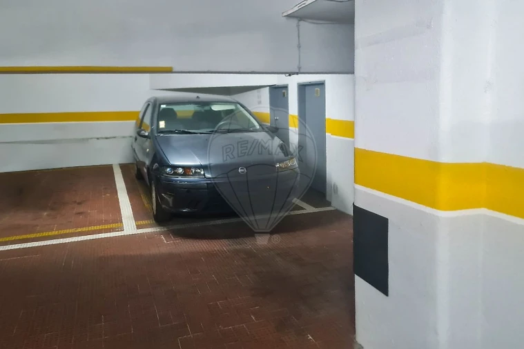 Apartamento T4 para Venda em São Domingos de Benfica Foto 42