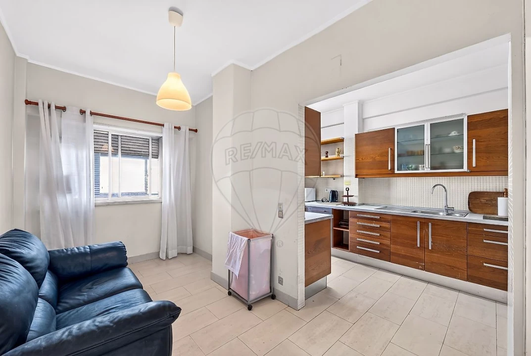 Apartamento T4 para Venda em São Domingos de Benfica Foto 14