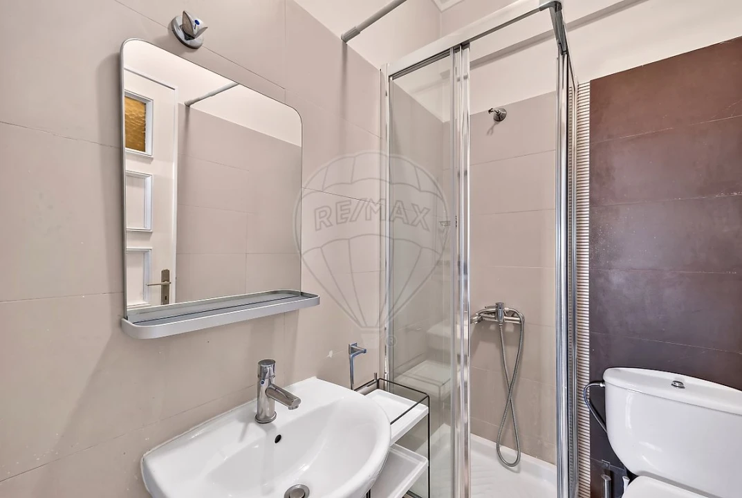Apartamento T4 para Venda em São Domingos de Benfica Foto 17