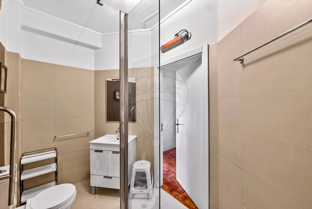 Apartamento T4 para Venda em São Domingos de Benfica Foto 23