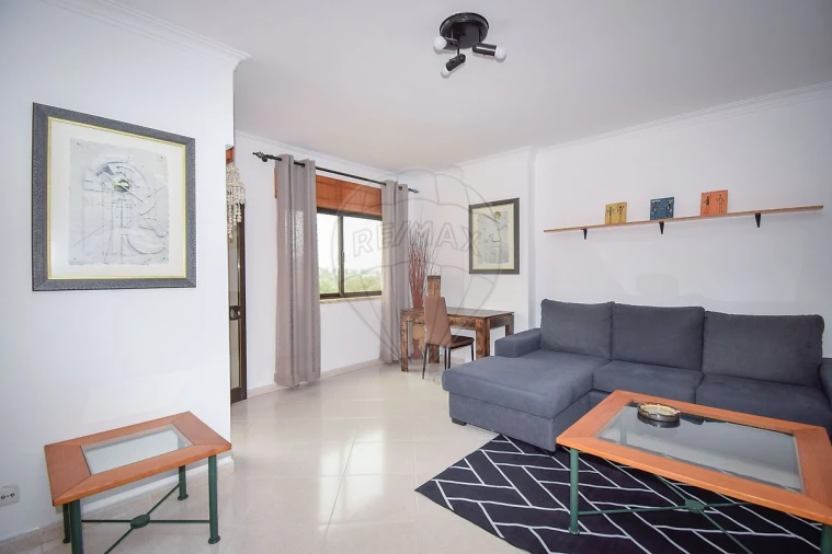 Apartamento T1 para Arrendamento em Cacém e São Marcos Foto 12