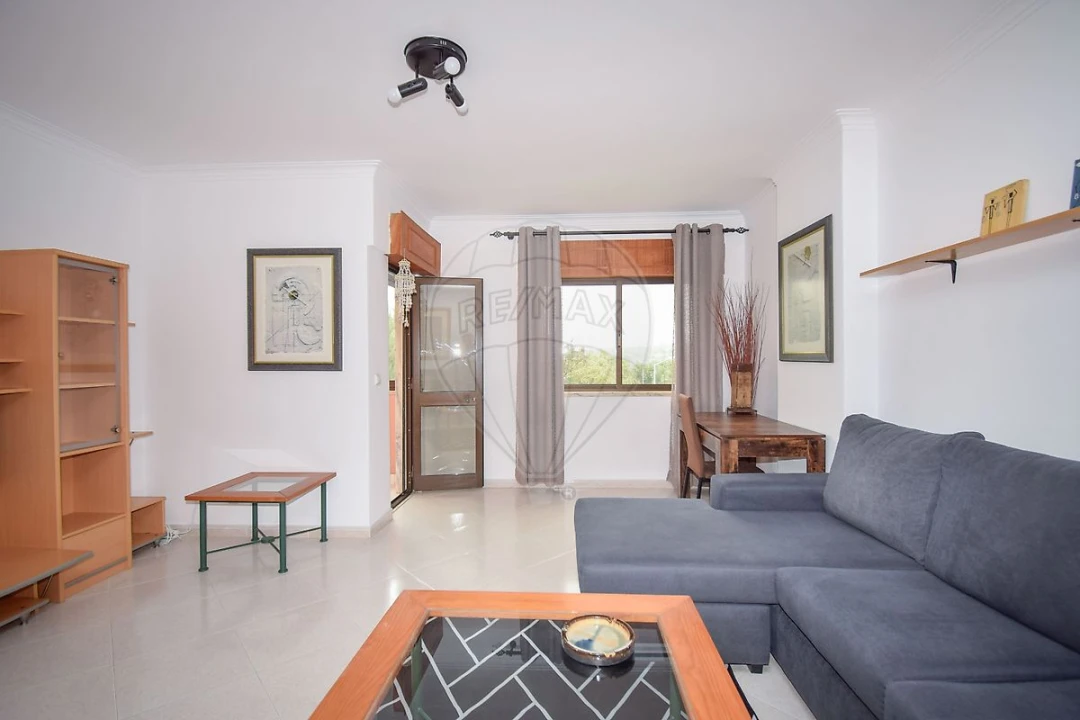 Apartamento T1 para Arrendamento em Cacém e São Marcos Foto 11