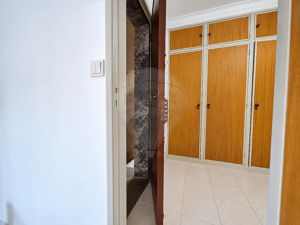 Apartamento T3 para Venda em Vialonga Foto 17