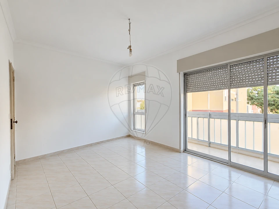 Apartamento T3 para Venda em Vialonga Foto 26