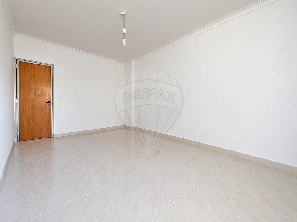 Apartamento T3 para Venda em Vialonga Foto 28