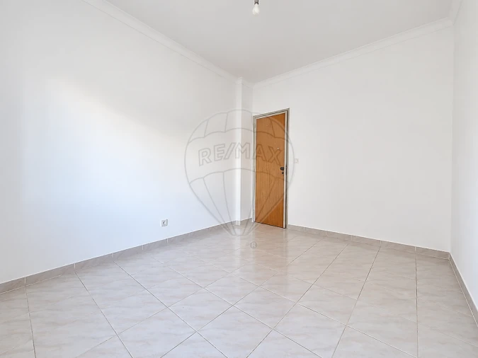 Apartamento T3 para Venda em Vialonga Foto 9