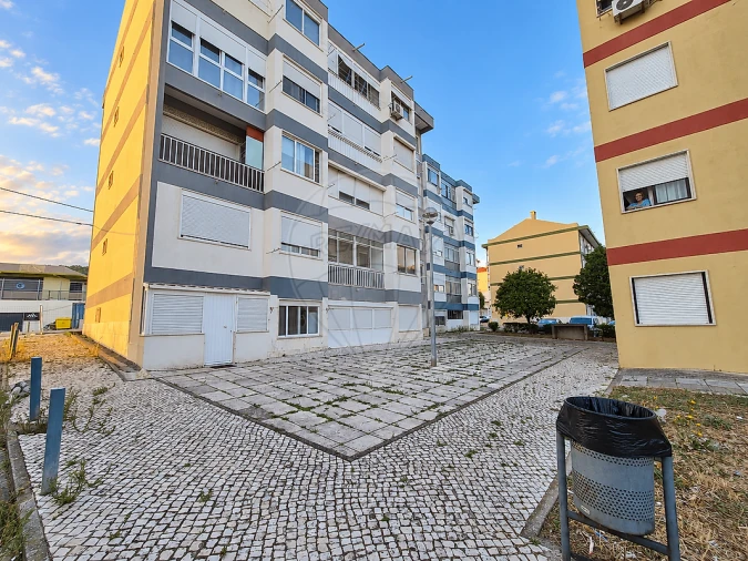 Apartamento T3 para Venda em Vialonga Foto 16