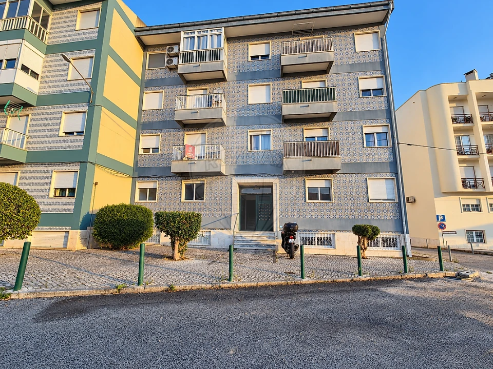 Apartamento T3 para Venda em Vialonga Foto 25