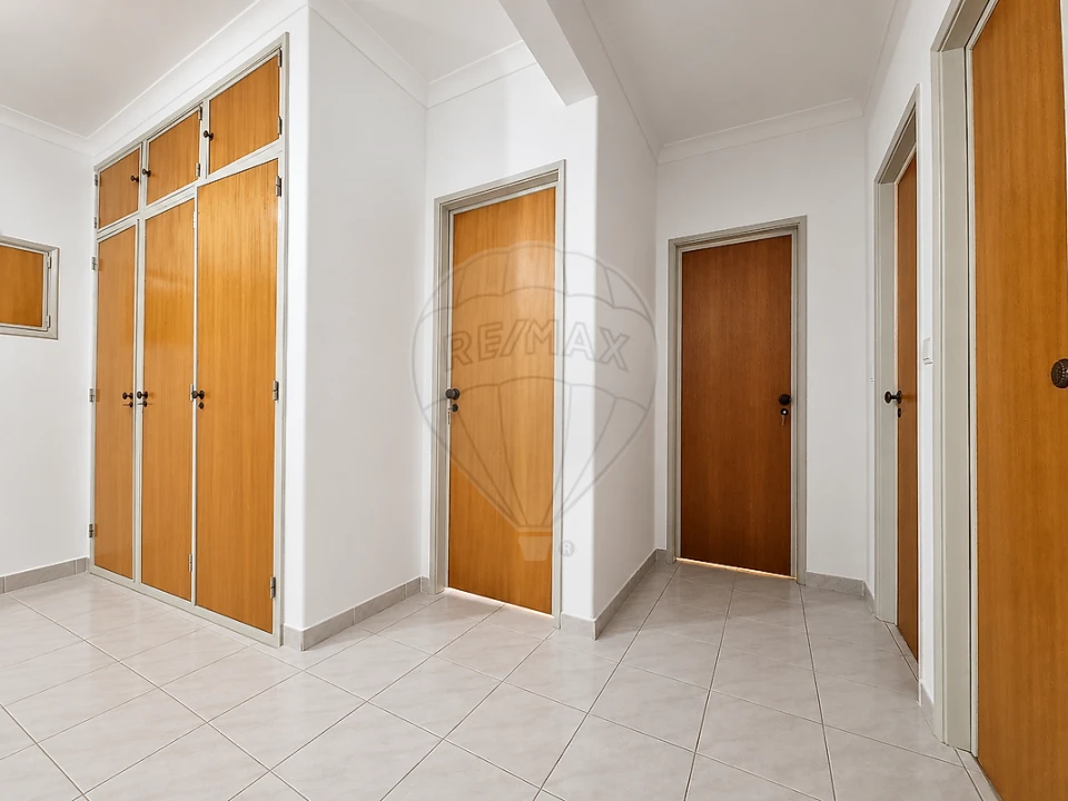 Apartamento T3 para Venda em Vialonga Foto 8