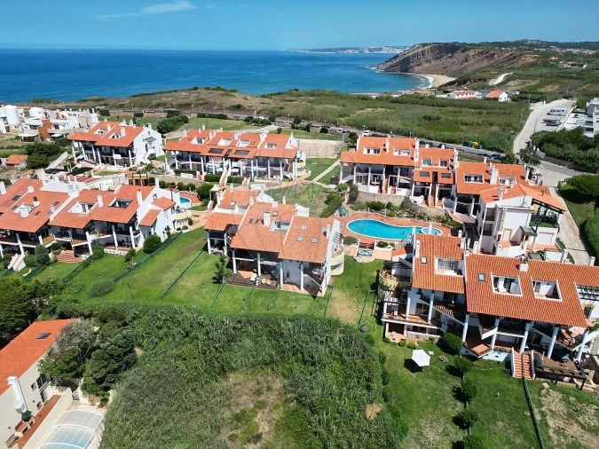 Apartamento T2 para Venda em São Martinho do Porto Foto 28