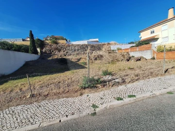 Terreno para Venda em Carregado e Cadafais