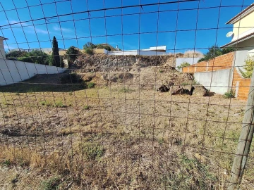 Terreno para Venda em Carregado e Cadafais