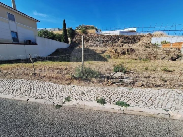 Terreno para Venda em Carregado e Cadafais