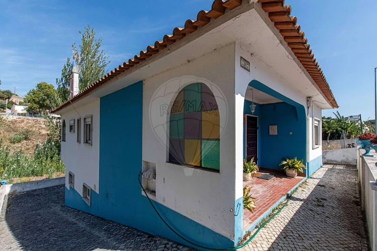 Moradia T3 para Venda em Alenquer (Santo Estêvão e Triana) Foto 3